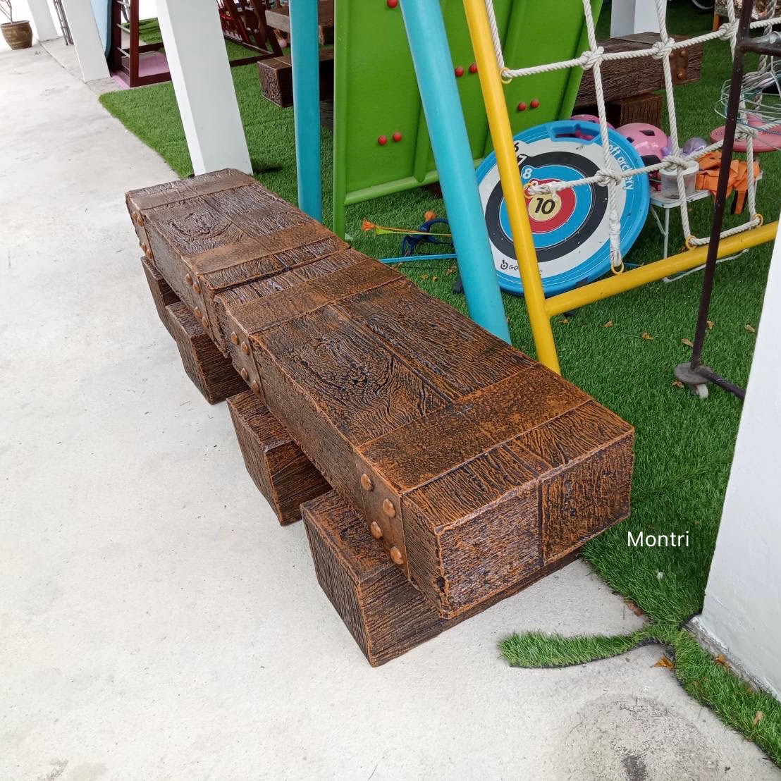 เก้าอี้ไม้หมอนรถไฟ เก้าอี้สนาม ม้านั่งสนาม เก้าอี้ไม้หมอน เก้าอี้สนาม ยาว 100 cm. จำนวน 2 ตัว แข็งแรงทนใช้งานได้ในระยะยาว