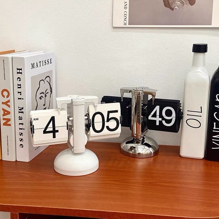 [พร้อมส่ง] Jnihouse : นาฬิกาย้อนยุค Retro Flip Clock ขนาดสูง 16 cm