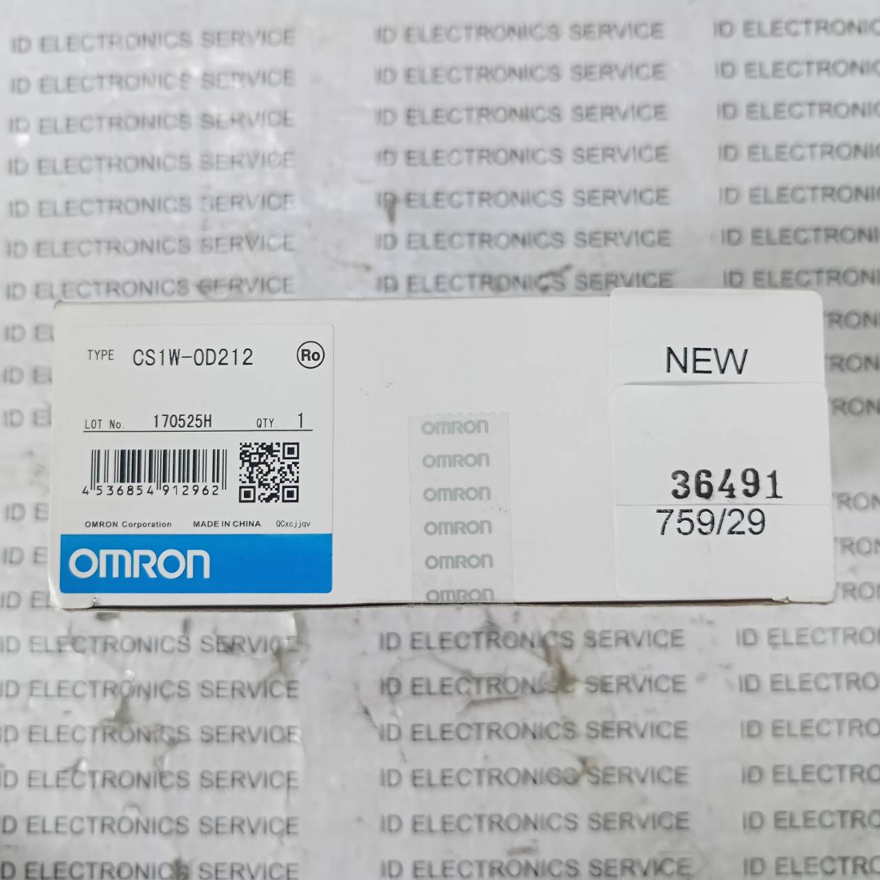 PLC " OMRON " MODEL : CS1W-OD212