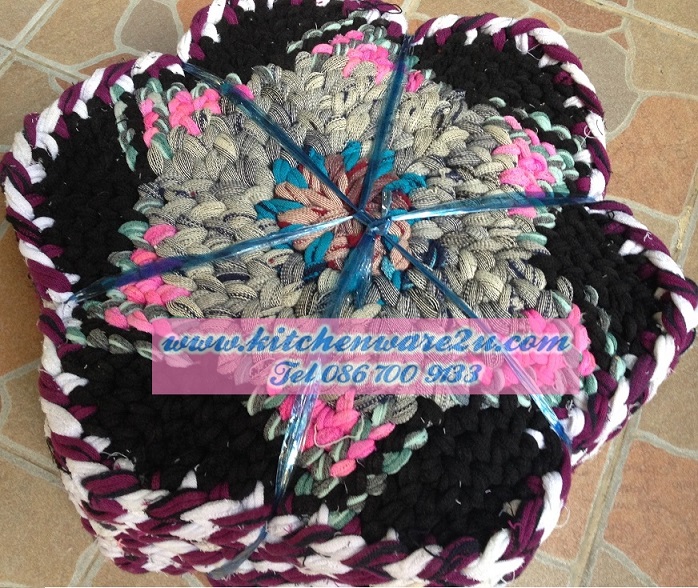 P00033 พรมเช็ดเท้าผืน 6 เหลี่ยม (ราคาต่อ 10 ผืน:เฉลี่ย 18 บ/ผืน)