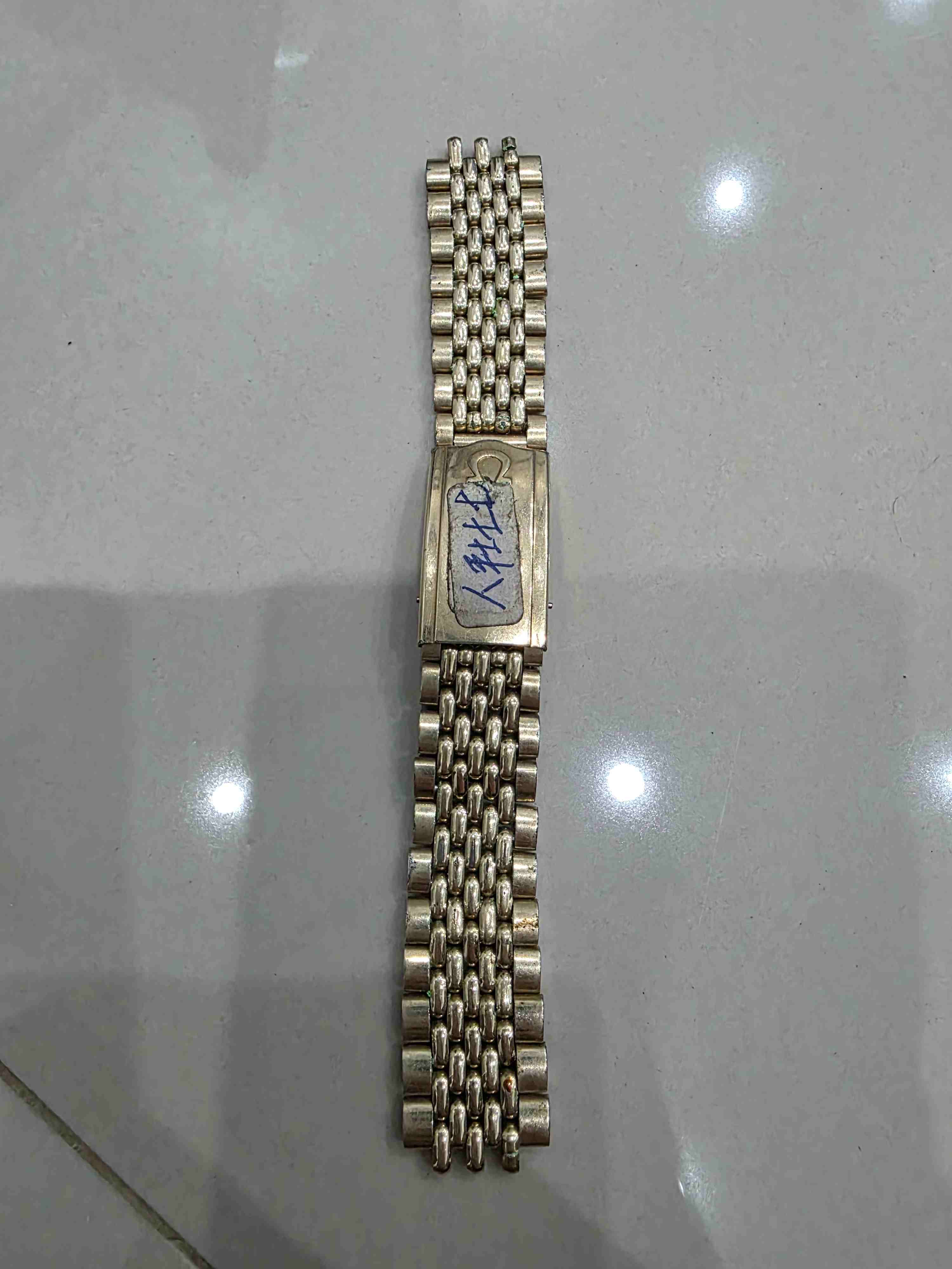 สายนาฬิกา ยี่ห้อ OMEGA ของเก่าเก็บ ทอง 20 ไมครอน สวยหายาก รุ่นเก่า ขายตามสภาพ พร้อมส่งครับ