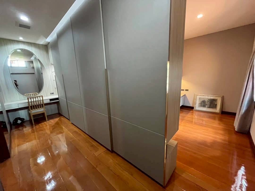 ให้เช่าบ้านเดี่ยว ในพื้นที่มีบ้าน 2 หลังติดกัน พร้อมสระว่ายน้ำ ใกล้พาราไดซ์พาร์ค พร้อมเข้าอยู่ (N.1691)