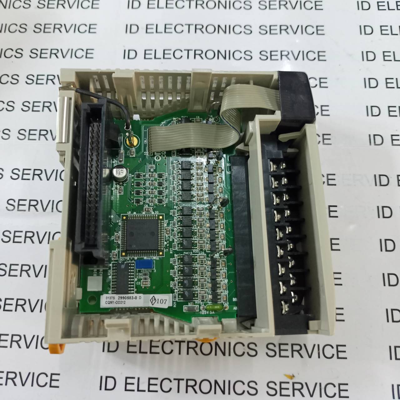 PLC " OMRON " MODEL : CQM1-OD212