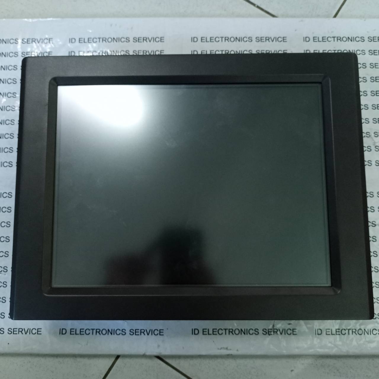 LCD TOUCH SCREEN " MCGSTPC " MODEL : TPC1262Hi i