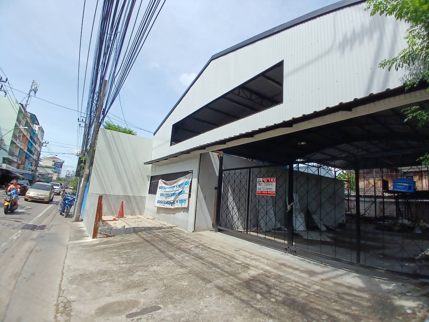 ให้เช่าโกดังซอยสุขุมวิท105 พื้นที่ 50 ตรว. โกดังลาซาล (N.1020)