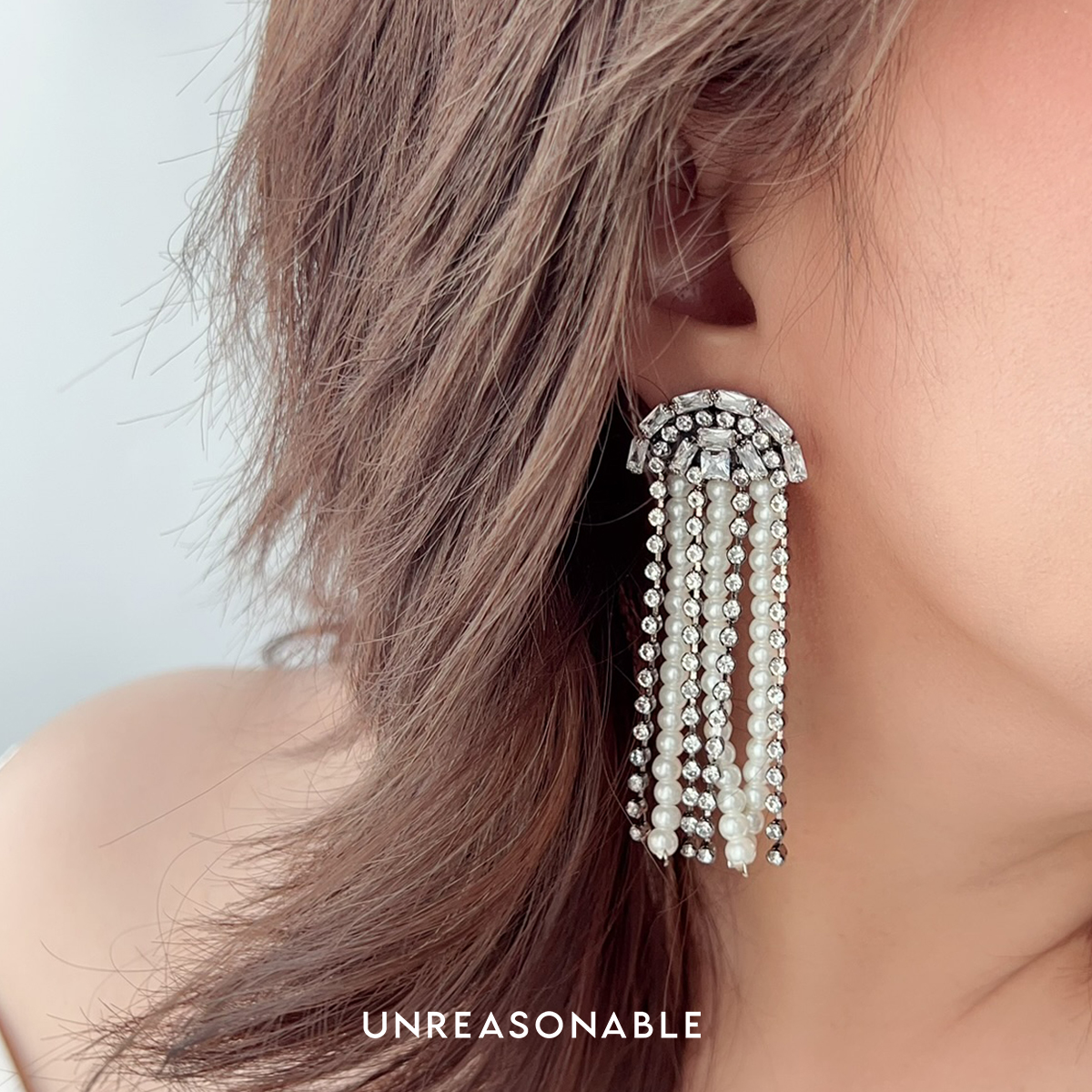 ต่างหู Chandelier Pearl Earrings ต่างหูคลิป ต่างหูก้านเงินแท้ UA0979-01 Unreasonable Accessories