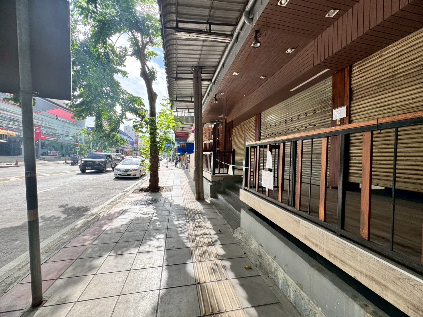 ให้เช่าอาคารพาณิชย์อุดมสุข 4 ชั้น 3คูหา ใกล้BTSบางจาก (N.1863)