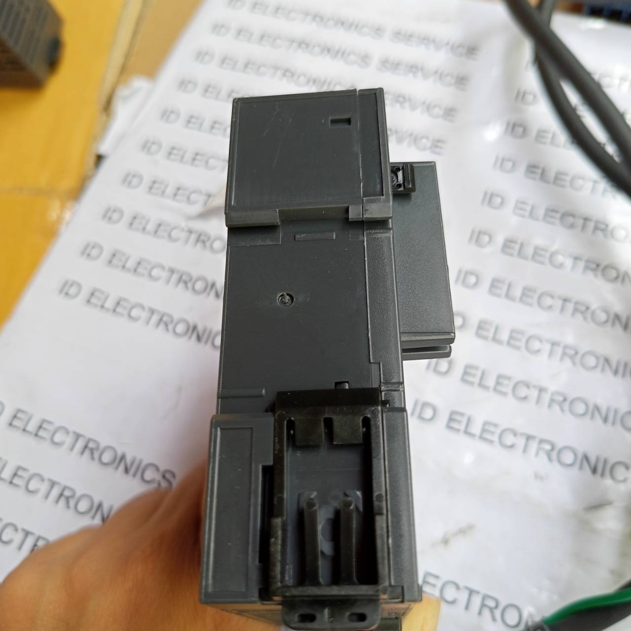 PLC " KEYENCE " MODEL : KV-C32XTD