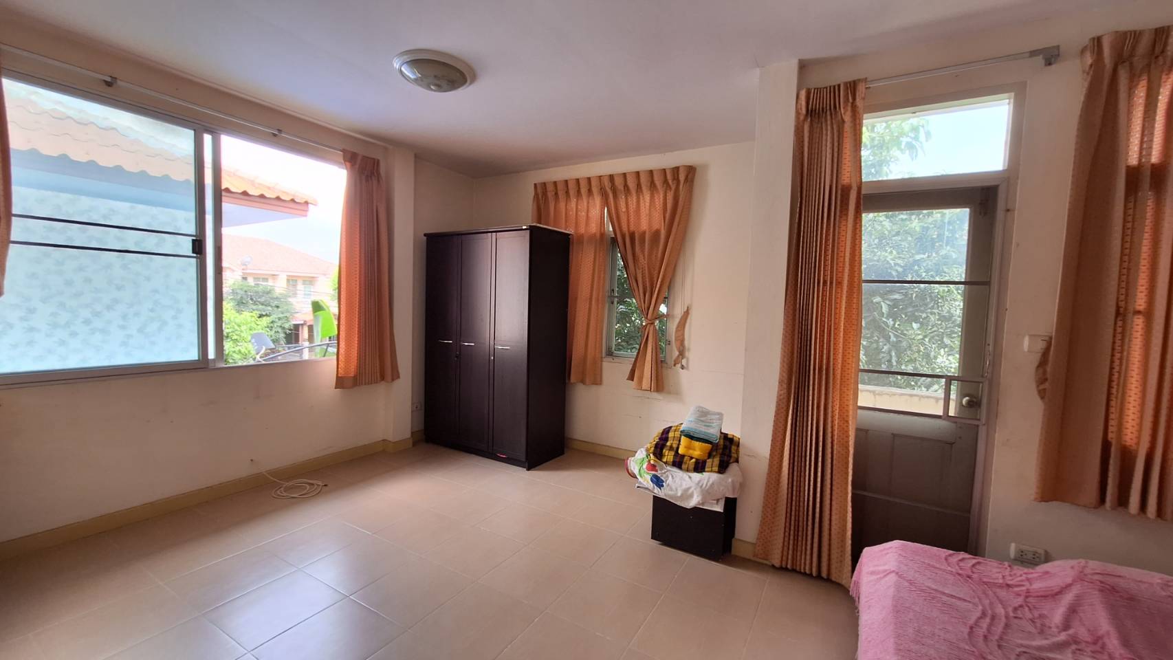 ขาย หมู่บ้านภัทรินทร์ 1 ติดถนนคู้บอน (ติดห้างแม็คแวลู่) (N.316)