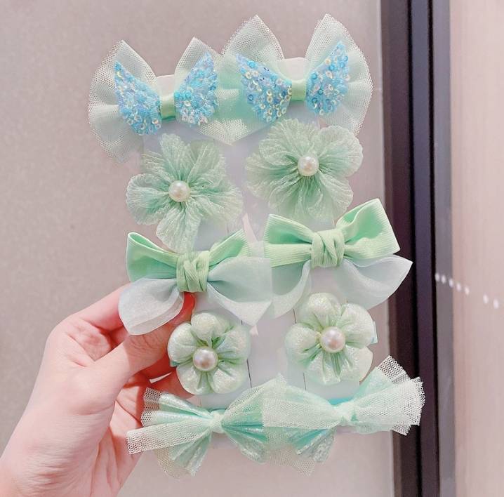 💗มาหยากิ๊ฟช้อป💗 กิ๊บติดผมเด็ก กิ๊บโบว์นารัก สีสันสดใส เหมาะสำหรับเด็กผู้หญิงน่ารักๆ ทั่วไป แพ็ค 1 มี 10 ชิ้น