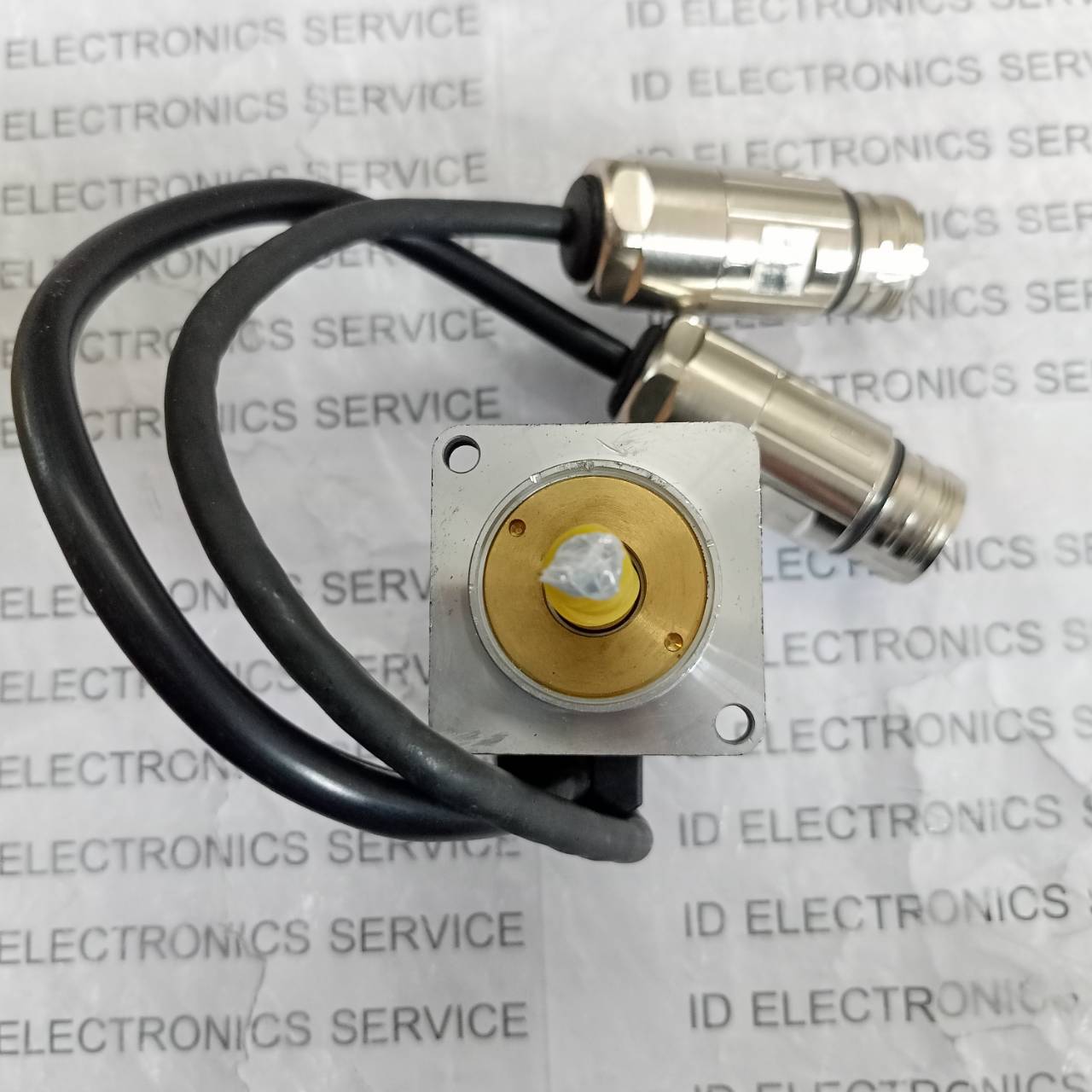 R7M-A05030-S1-D SERVO MOTOR "OMRON"