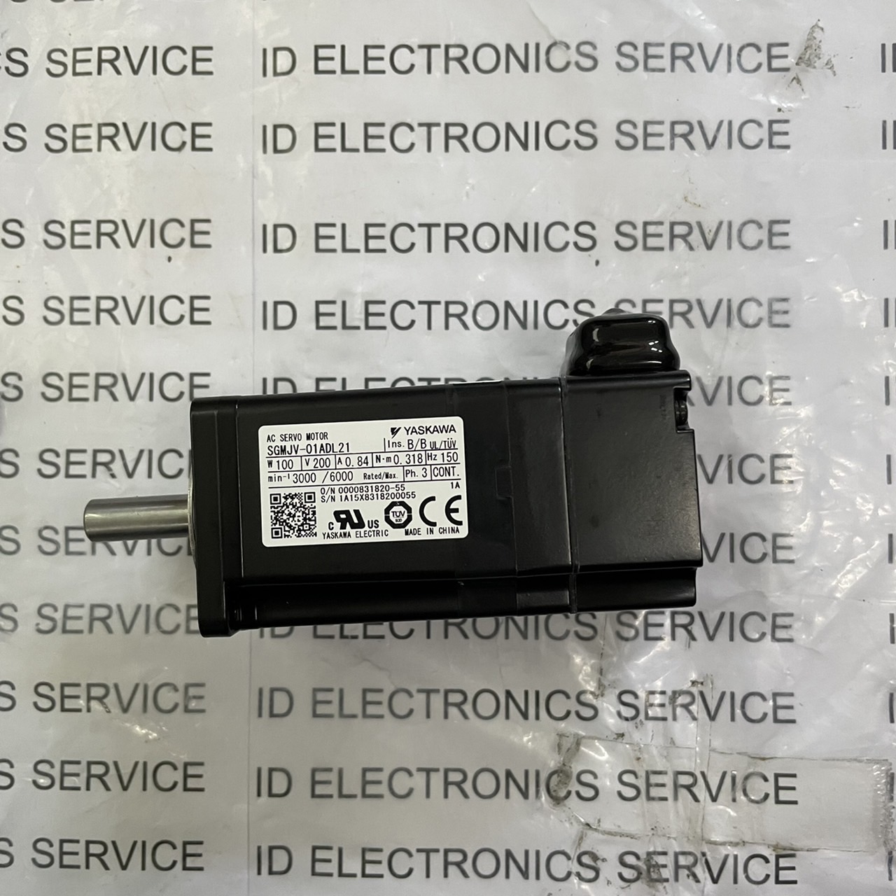 MOTOR SGMJV-01ADL21 "YASKAWA"