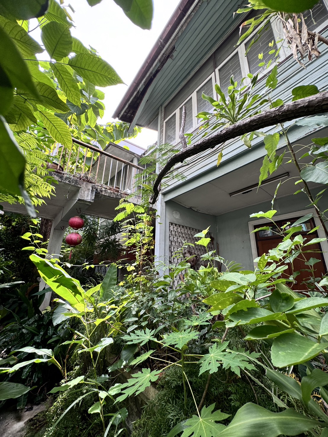 ให้เช่า บ้านเดี่ยว 2 ชั้น ซอยสีลม 14 ขนาด 98 ตารางวา บางรัก ใกล้ BTS สุรศักดิ์ (N.1484)