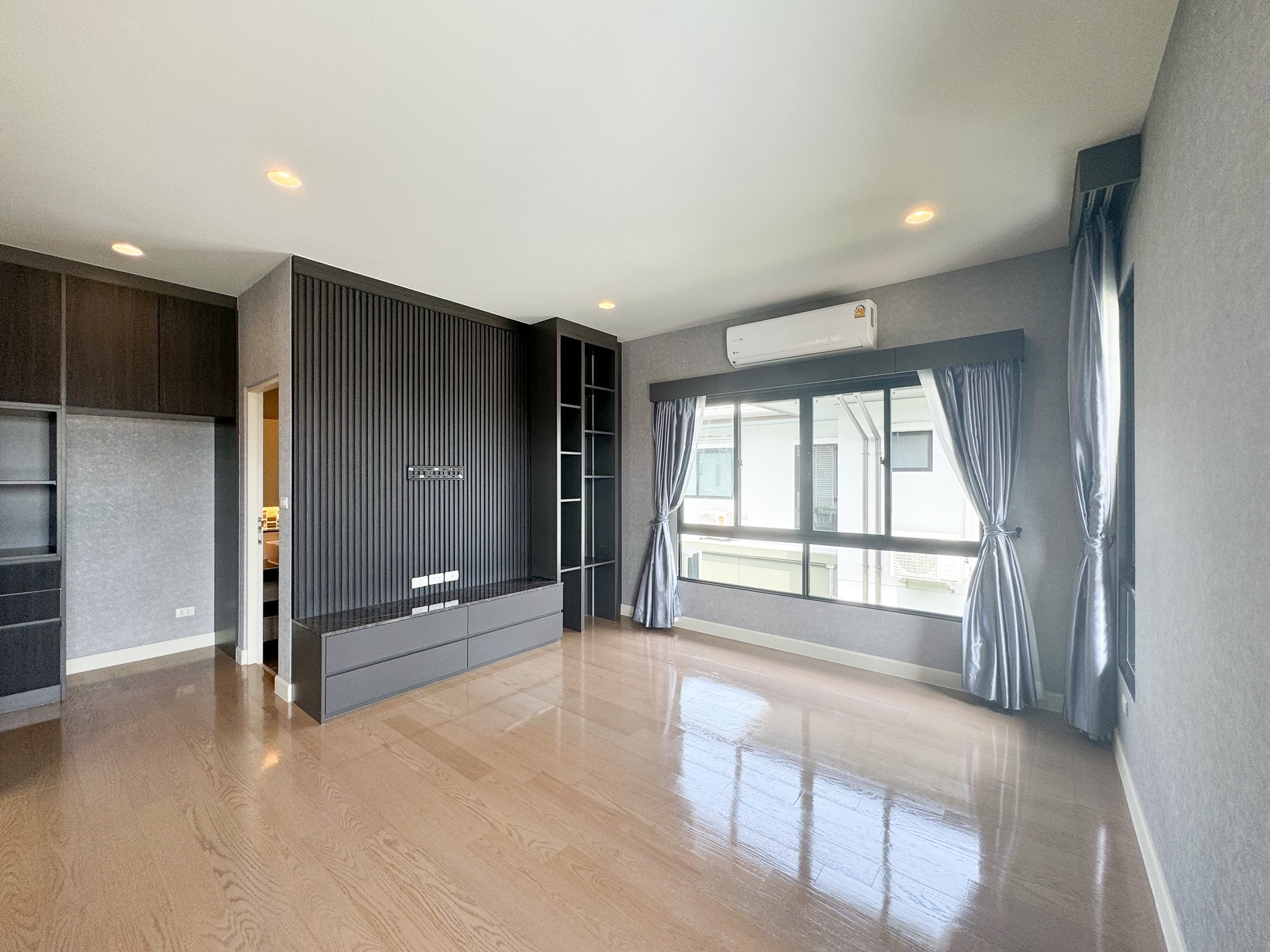 ขายบ้านเดี่ยว 2 ชั้นหมู่บ้านบุราสิริบางนากม.27 ราคาถูกสุดในโครงการ (N1327)