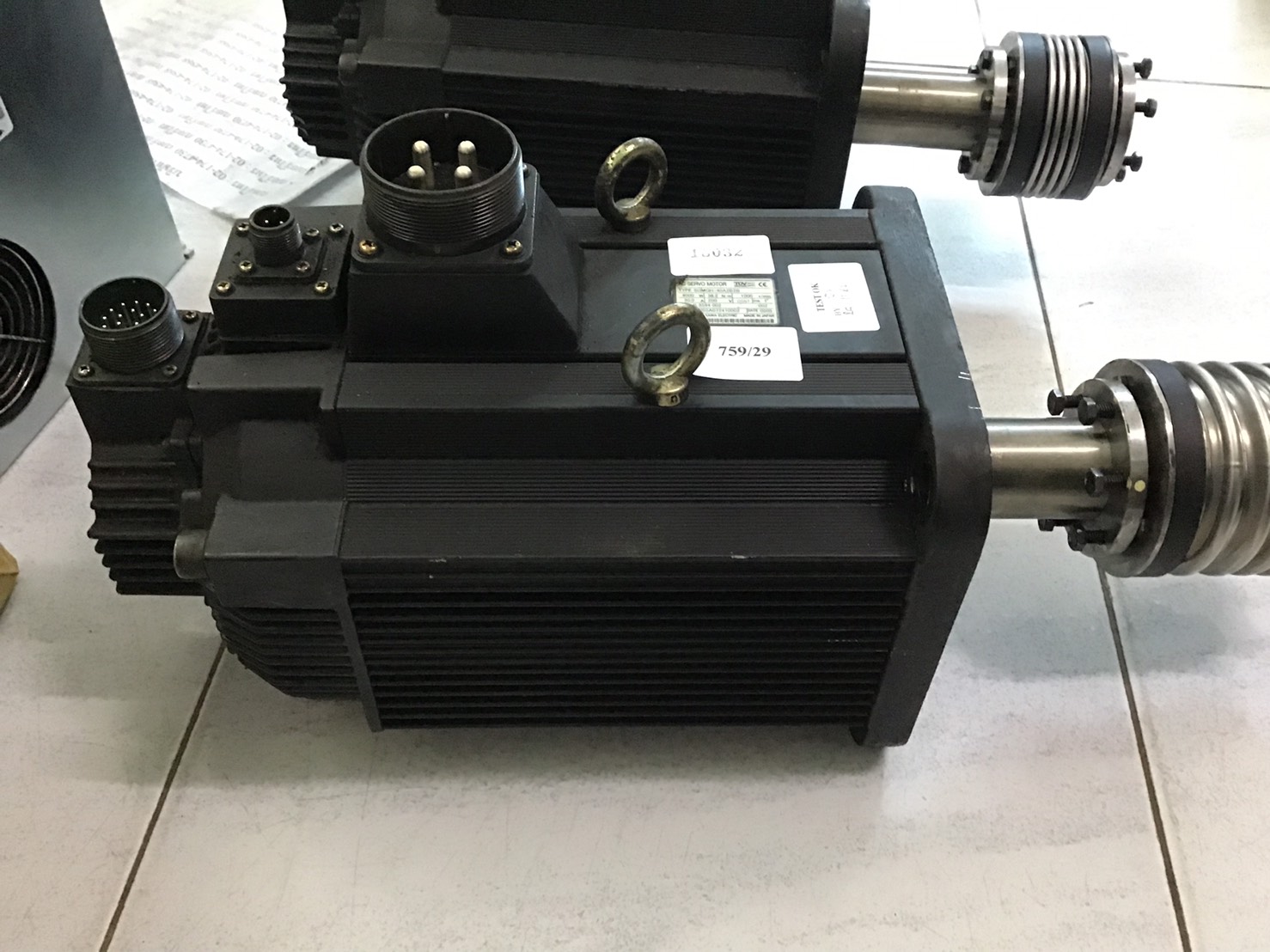 SGMGH-40A2B2B SERVO MOTOR "YASKAWA"