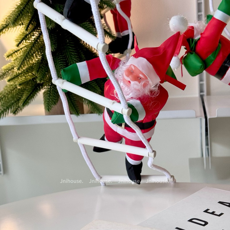 [พร้อมส่ง] Jnihouse : Climbing Santa ตุ๊กตาซานต้าปีนเชือก