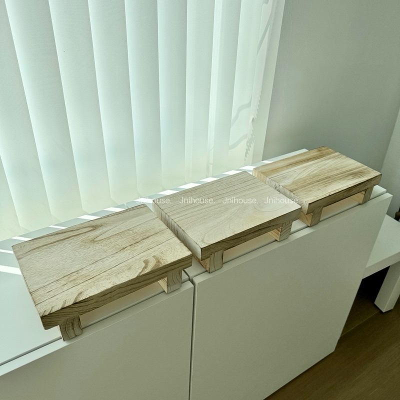 [พร้อมส่ง] Jnihouse : ชั้นไม้วางของ Wooden Stand