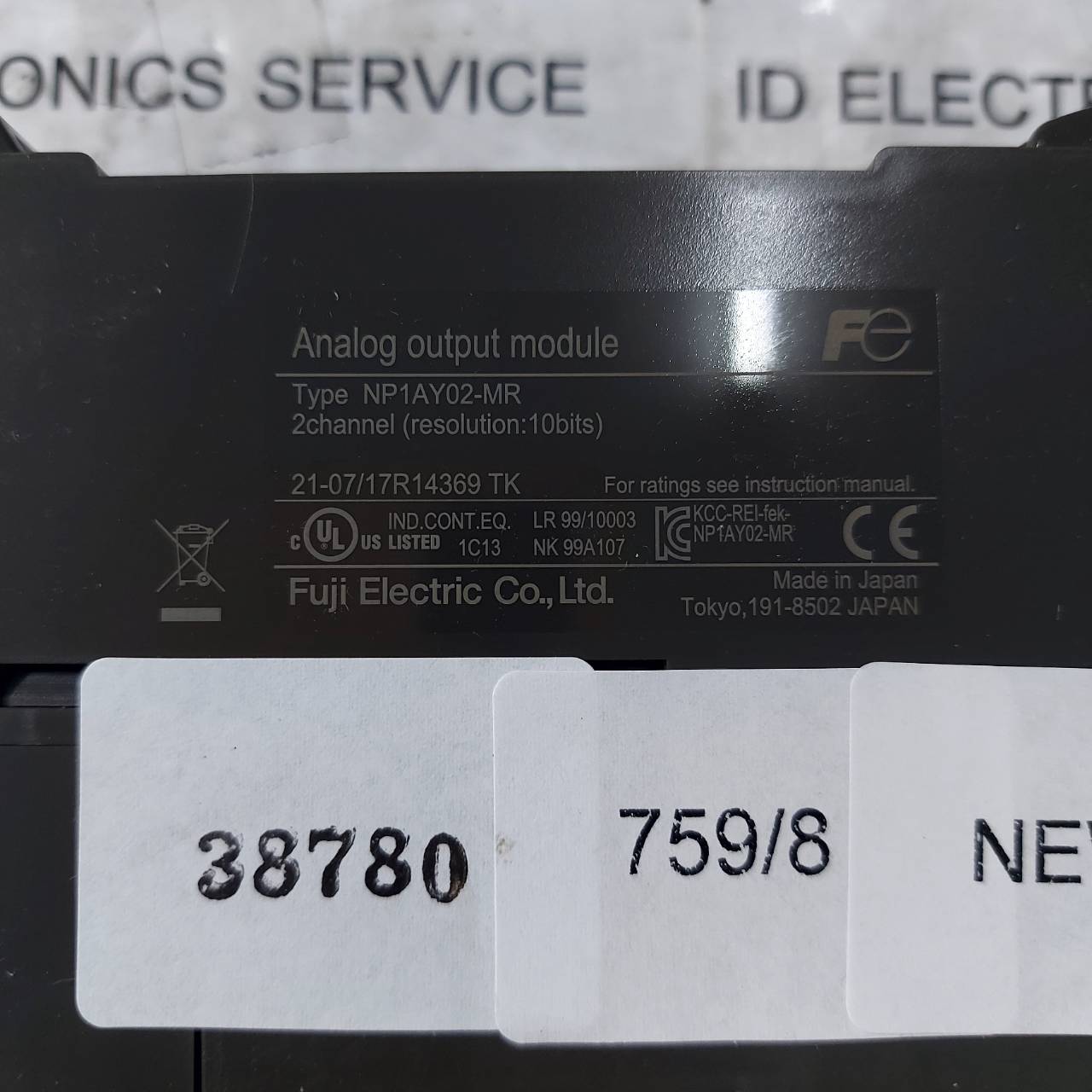 PLC " FUJI " MODEL : NP1AY02-MR