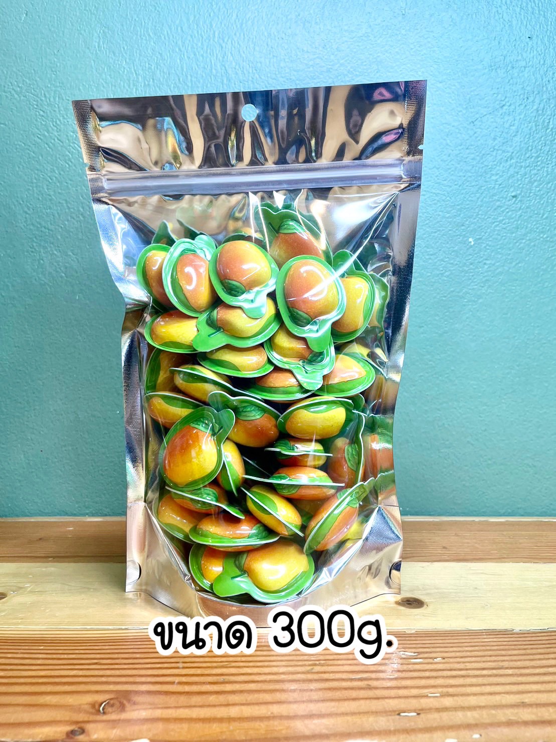 ลูกอมซูกัส รสมะม่วง ขนาด300g. รูปมะม่วง หอมหวาน เนื้อนุ่มหนึบ