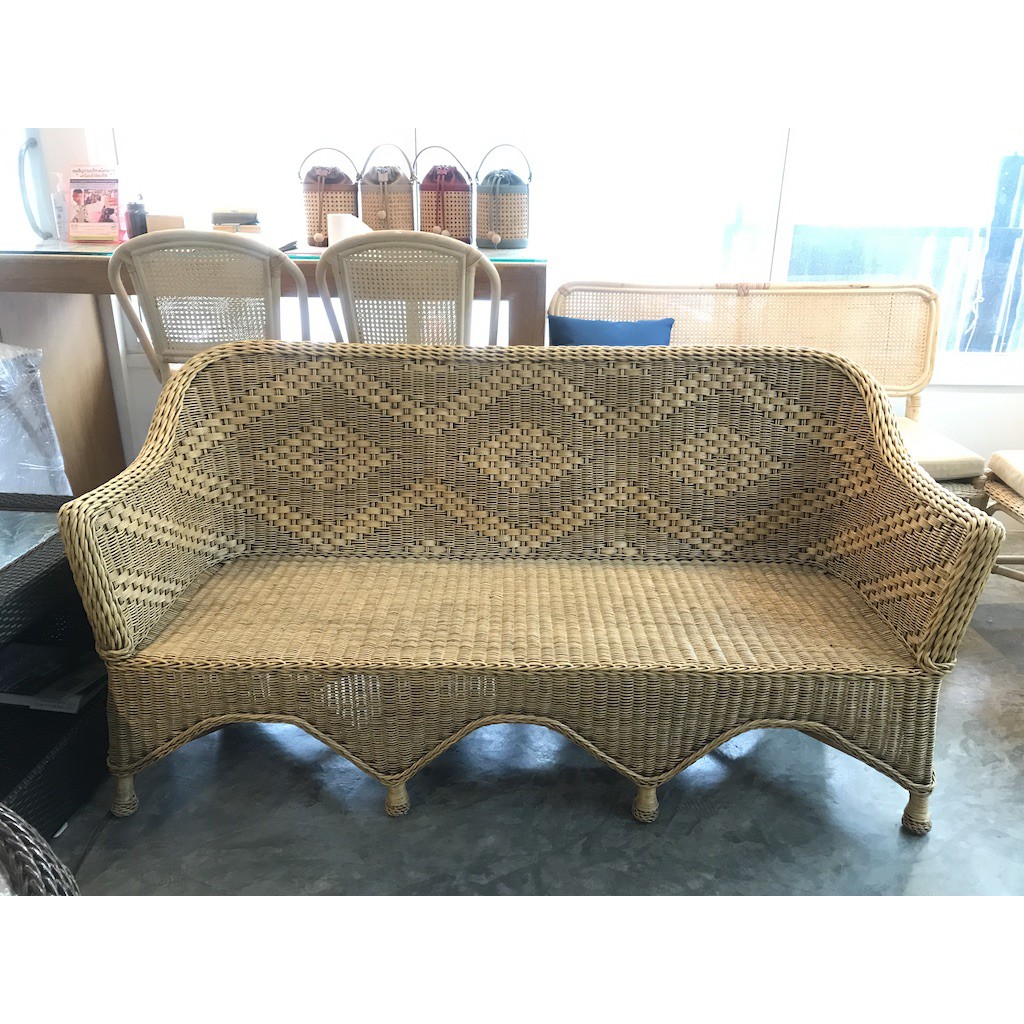 พร้อมส่ง โซฟาหวายแท้ไทมี่ลายมัดหมี่ SARNN ขนาดนั่งกำลังเหมาะ ไม่กินที่ รูปแบบคลาสสิค