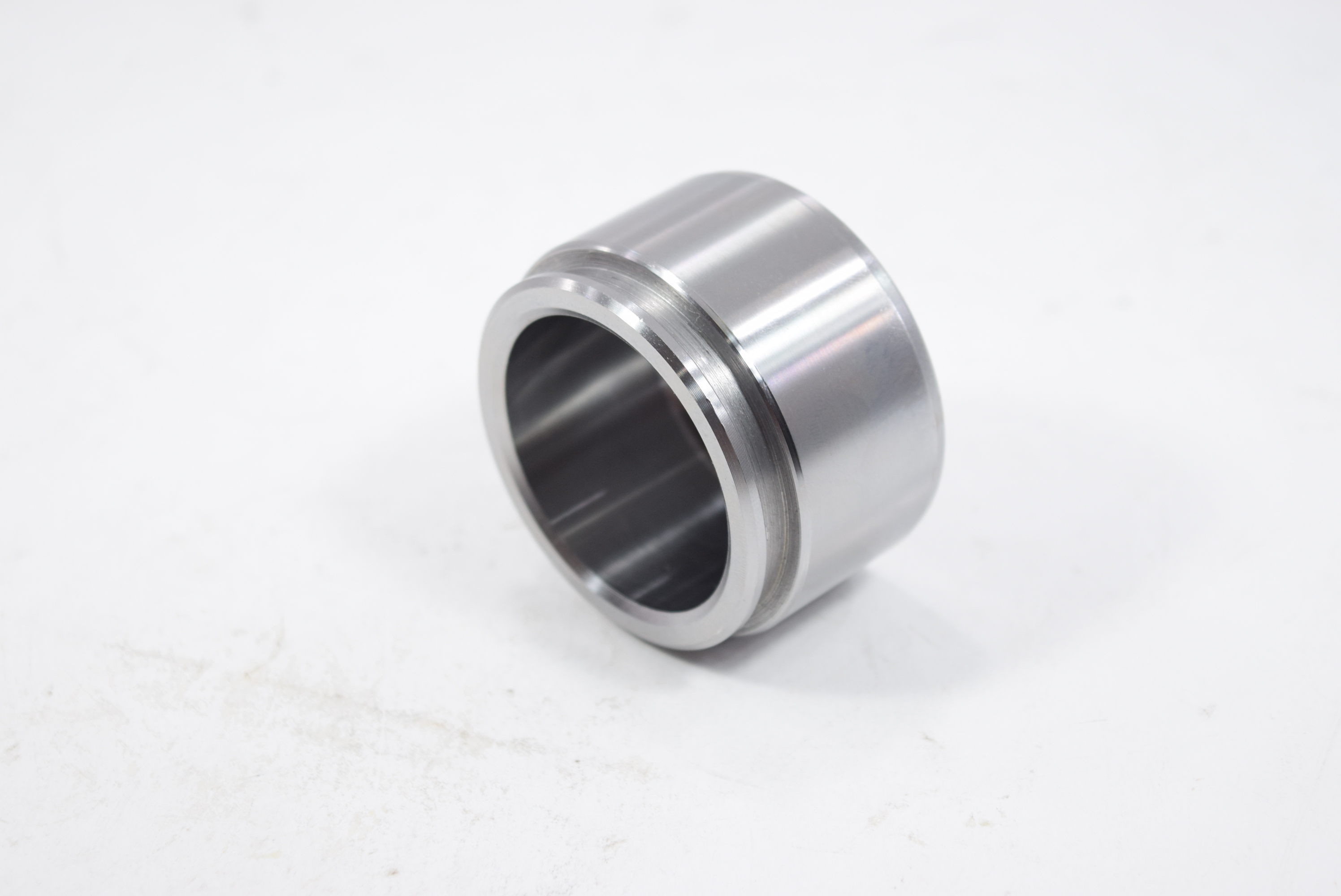 (ประกัน 6 เดือน) ลูกสูบดิสเบรค TOYOTA HZJ105 FR ตัวหน้า โตโยต้า / 3PD-3813 / 47732 - 60010 / ขนาด วงนอก 51.00 / สูง 31.00 (จำนวน 1 ชิ้น) (CALIPER PISTON)