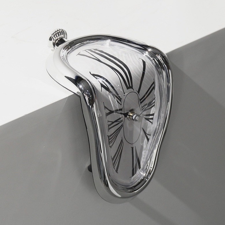 [พร้อมส่ง] Jnihouse : นาฬิกาละลาย Melting Clock (มี 4 สีให้เลือก)