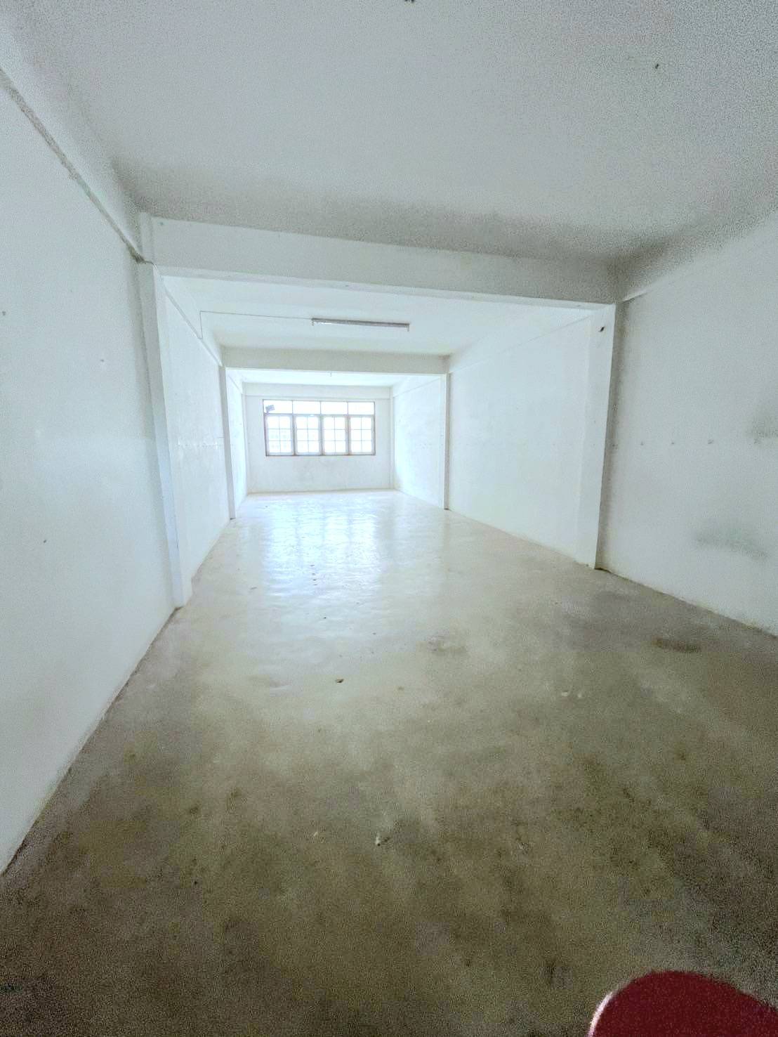 ขายอาคารพาณิชย์ (ตึกแถว ) 3.5 ชั้น ซอยเอกชัย 34 (ซอยกำนันแม้น) เนื้อที่ 22.2 ตร.ว. ทำเป็นโฮมออฟฟิศได้