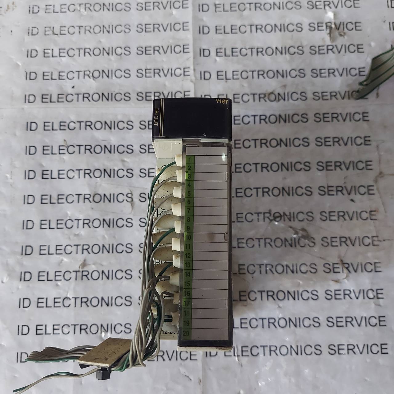 PLC " ALLEN-BRADLEY " MODEL : NX70_Y16T