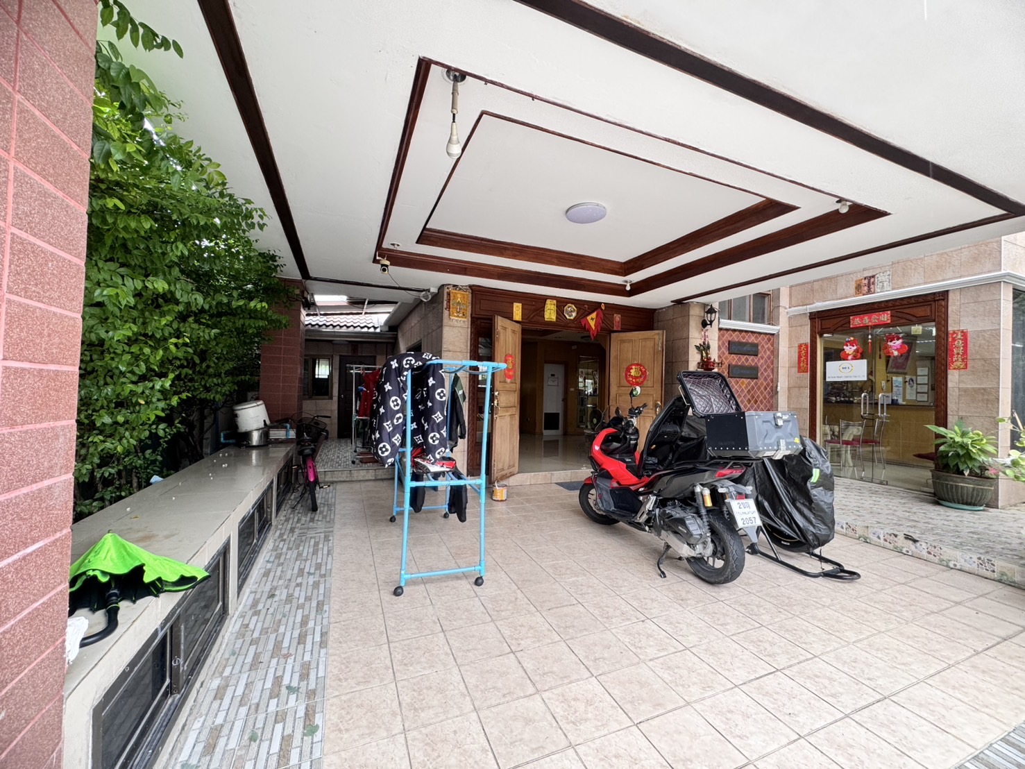 ขายบ้านเดี่ยว 2 ชั้น ในหมู่บ้านรัชดา1 (ซอยลาดพร้าว 80 แยก 24) ใกล้เซ็นทรัลอีสต์วิลล์ (N.1770)