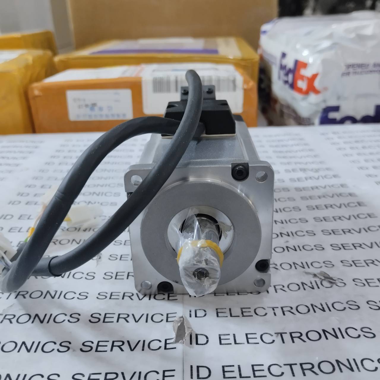 R88M-G40030H-BS2 MOTOR "OMRON"