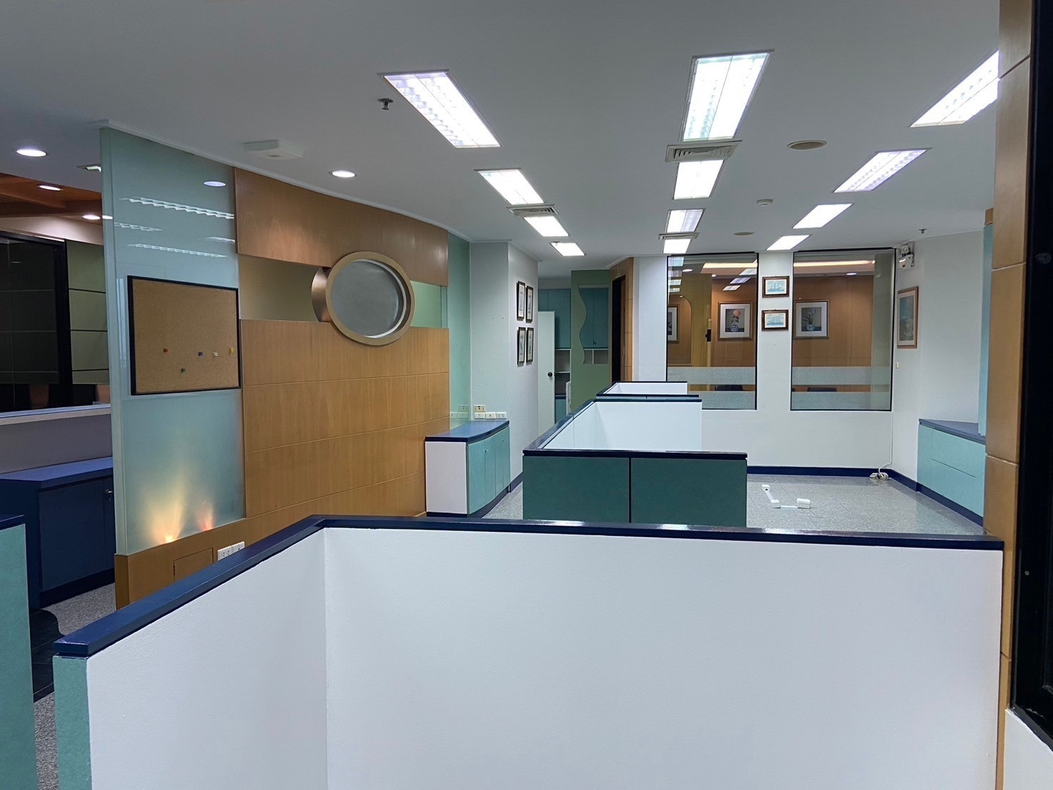 อาคารสำนักงานให้เช่า ถนนบางนา-ตราด กม.3 ใกล้ Central Bangna (Office for Rent Bangna-Trad Km.3)