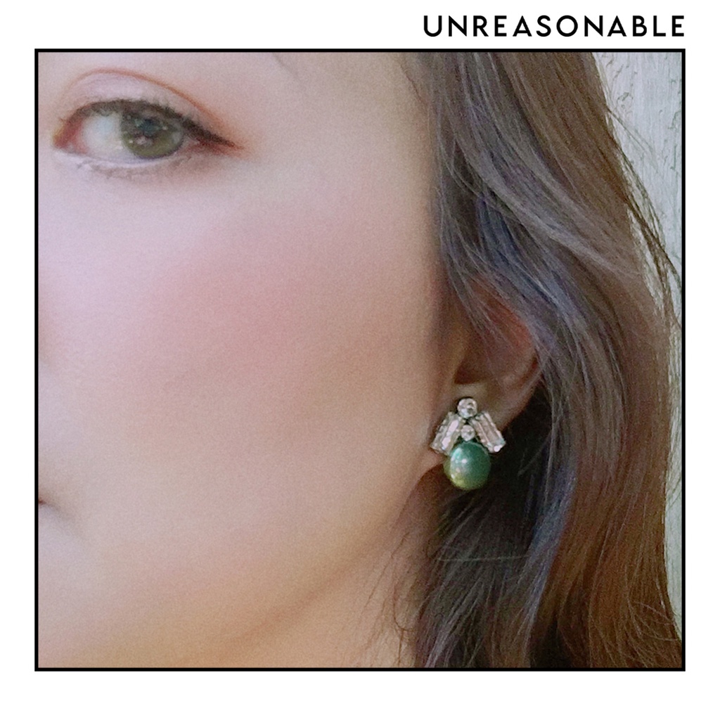 ต่างหู สีเขียว ต่างหูคลิป ต่างหูก้านเงินแท้ น้ำหนักเบา สวยใส่สบาย UA0678-02 Unreasonable Accessories