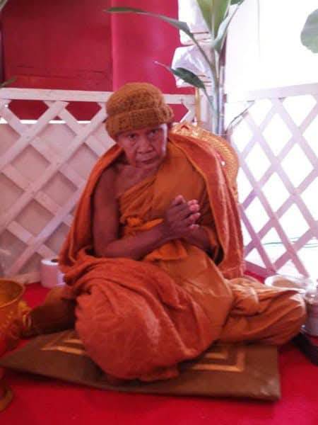 พระสังกัจจายน์ รุ่นแรก (เลขมงคล 652) หลวงปู่เกลี้ยง วัดโนนแกด จ.ศรีสะเกษ ปี2556 (เนื้อเหล็กน้ำพี้แก่ชนวนนวะ)