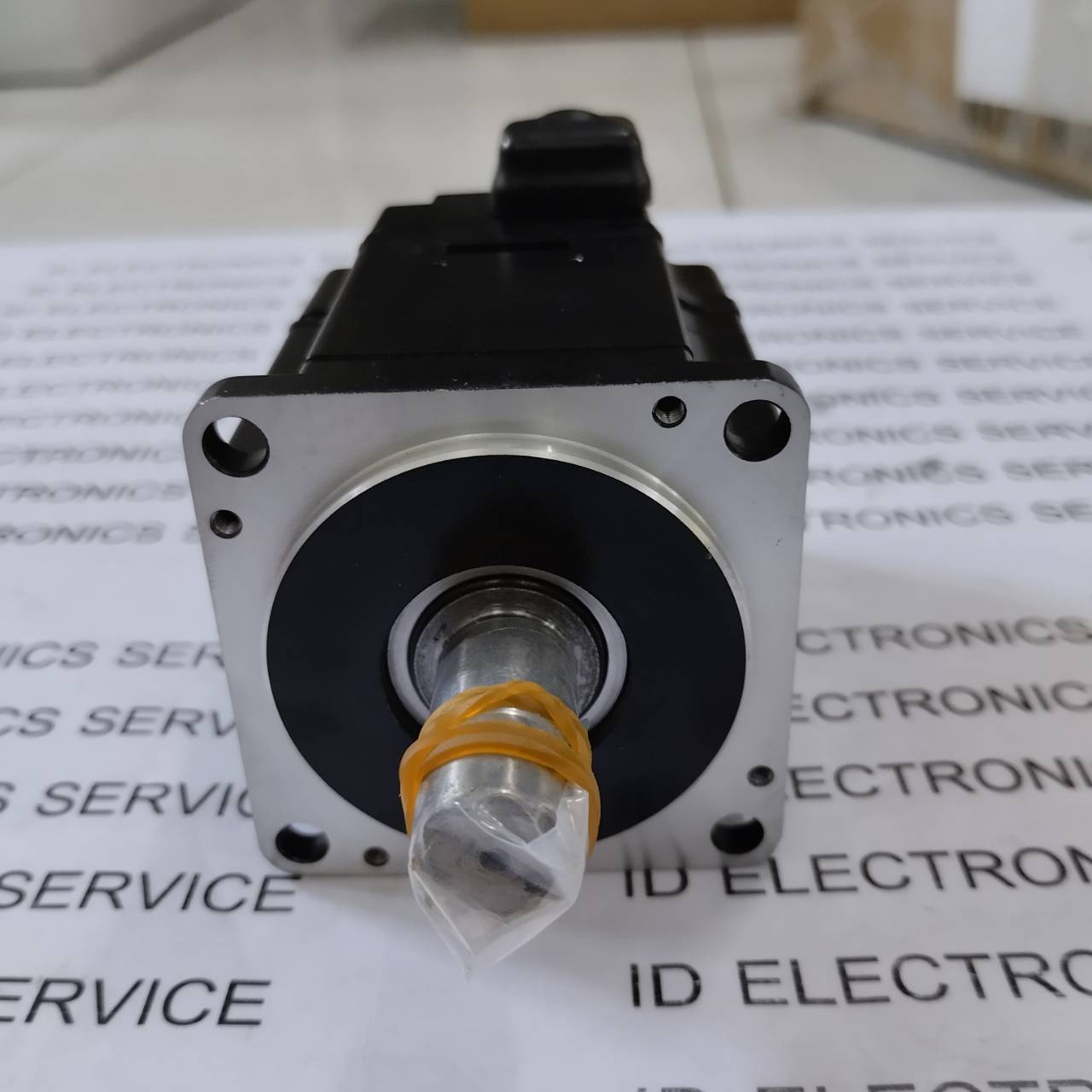 MOTOR SGMJV-02ADA21 "YASKAWA"