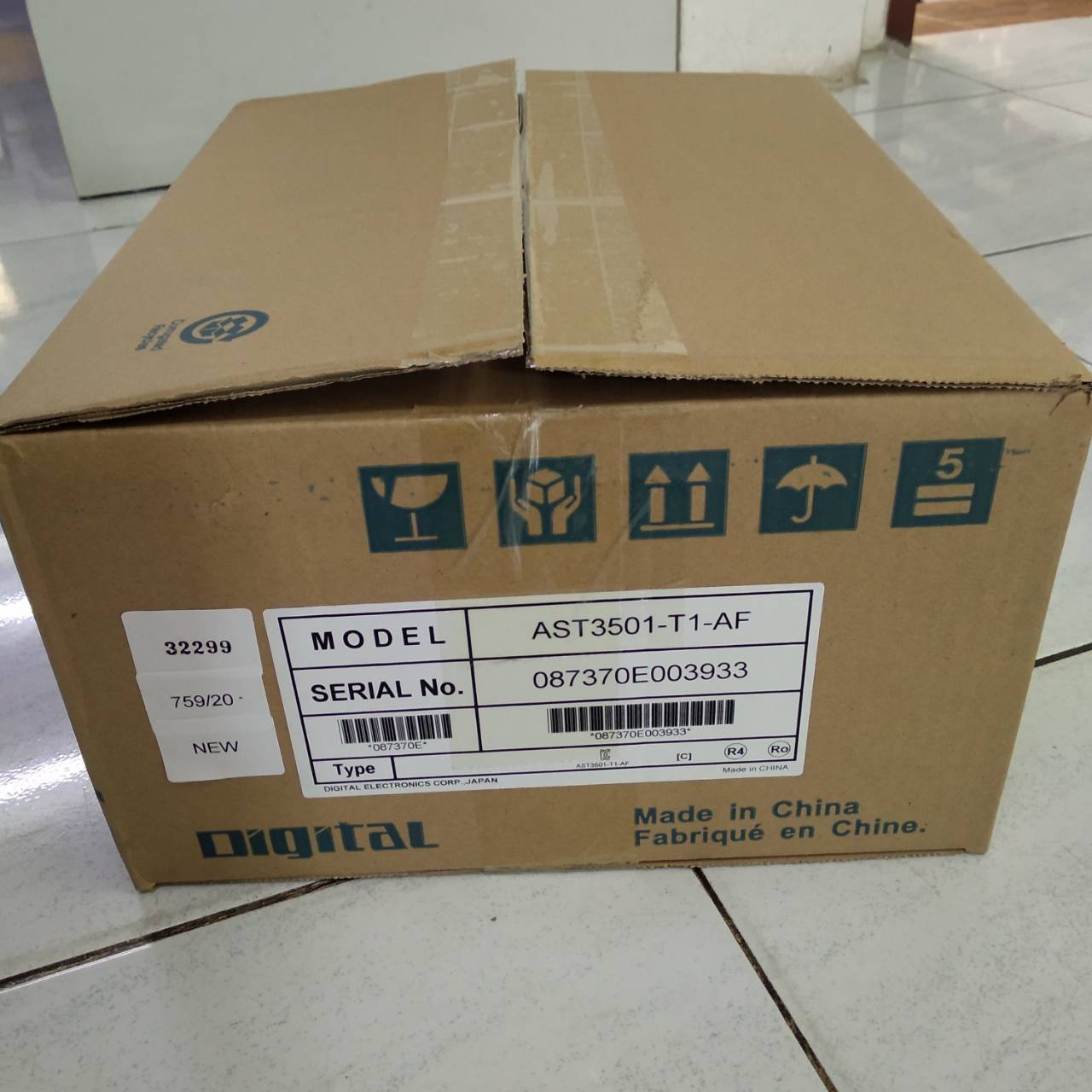 HMI " PROFACE " MODEL : AST3501-T1-AF