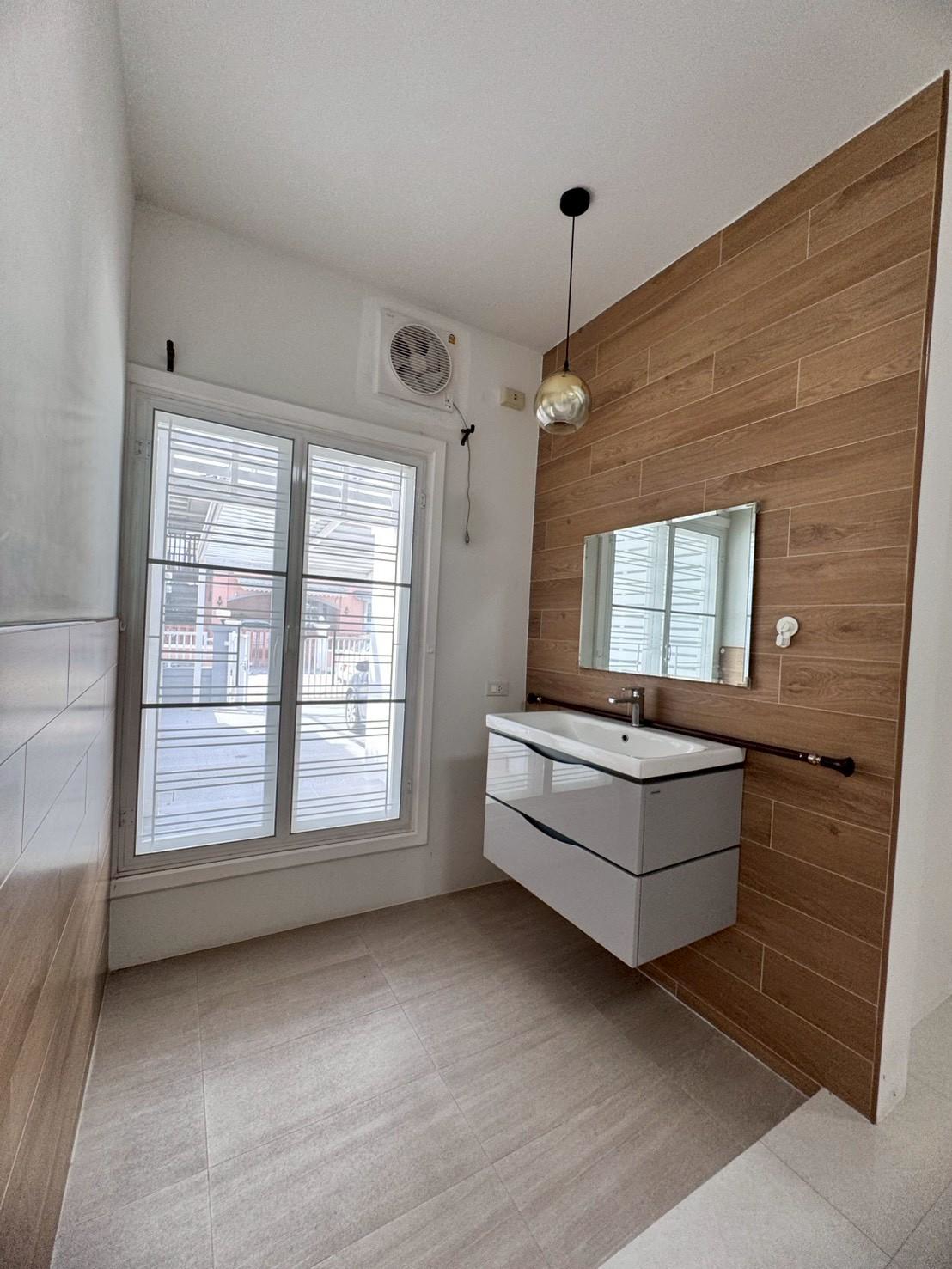 ขายบ้านเดี่ยว หมู่บ้าน บ้านฟ้าลากูน คลอง 2 ต่อเติมเต็มพื้นที่ (N.1909)