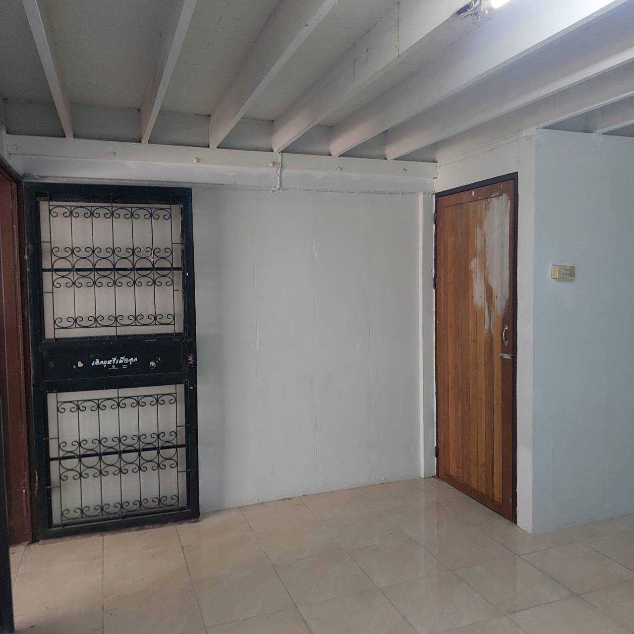 ขายบ้าน2ชั้นนักกรีฬาแหลมทอง 5 พร้อมอยู่ (N.1158)