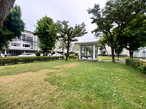 ให้เช่าทาวน์โฮม หมู่บ้านดิเอ็กซ์คลูซีฟ พัฒนาการ44 (The Exclusive-Pattanakarn44) ใกล้ APL หัวหมาก (N.1915)