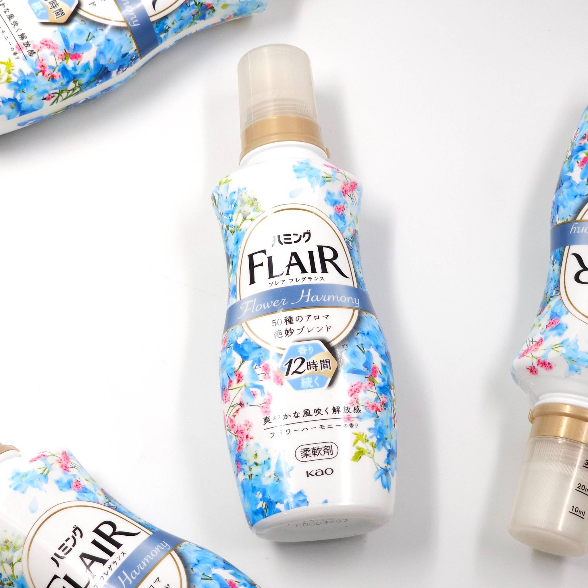 น้ำยาปรับผ้านุ่ม flair สีฟ้า Flair Softener Flower Harmony กลิ่นดอกไม้แบบสาวๆ ให้อารมณ์ผู้หญิงสวยหวาน ขวดใหญ่ ไซส์จริง 540 ml