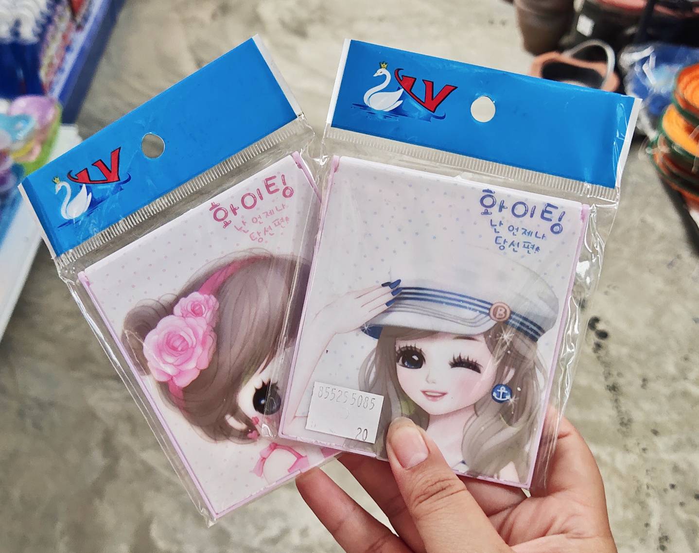 กระจก กระจกเล็ก กระจกแบบพกพา ลายการ์ตูน น่ารัก คละลาย