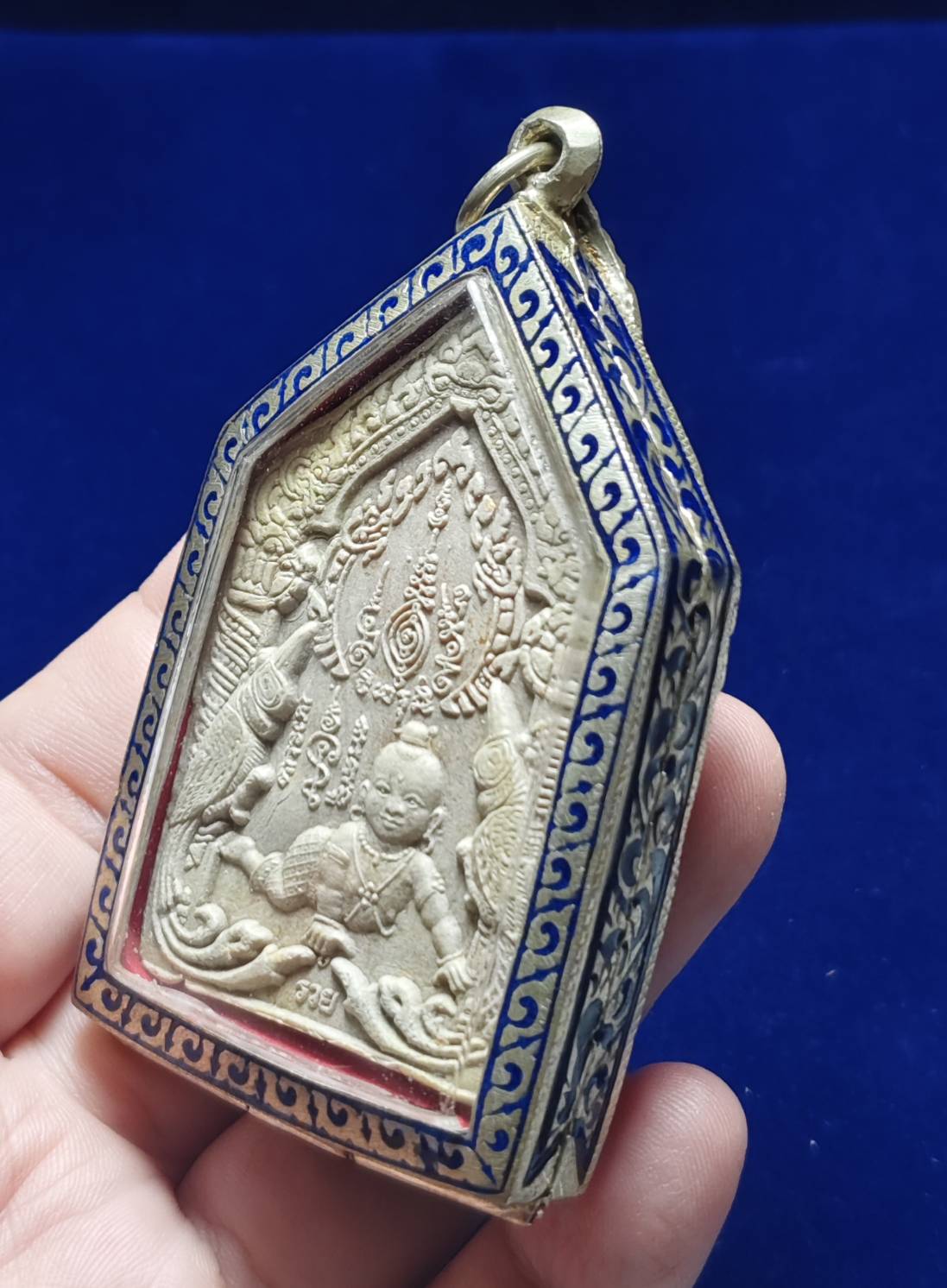 พระขุนแผน กุมารทอง สาริกาเรียกทรัพย์ ครูบาพิรุณ สิริจันโท วัดชัยมงคล จ.เชียงใหม่ (ใส่กรอบเงินพร้อมใช้งาน)