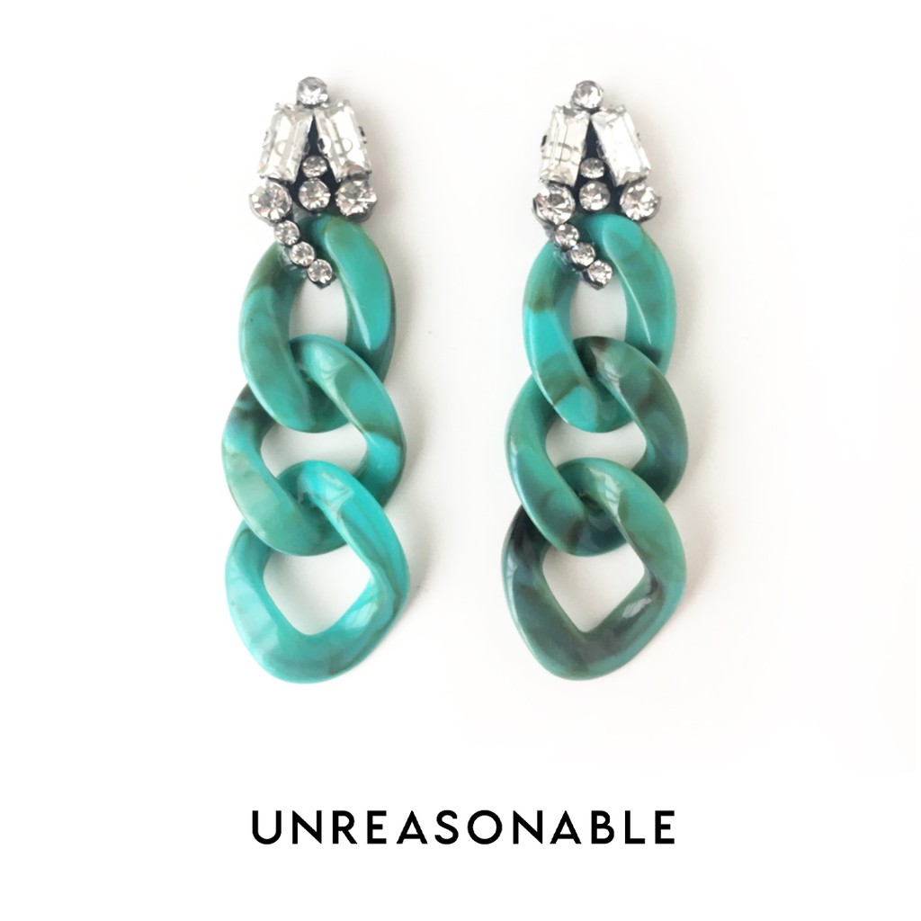 ต่างหู สีเขียว ต่างหูคลิป ต่างหูก้านเงินแท้ น้ำหนักเบา สวยใส่สบาย UA0690-01 Unreasonable Accessories