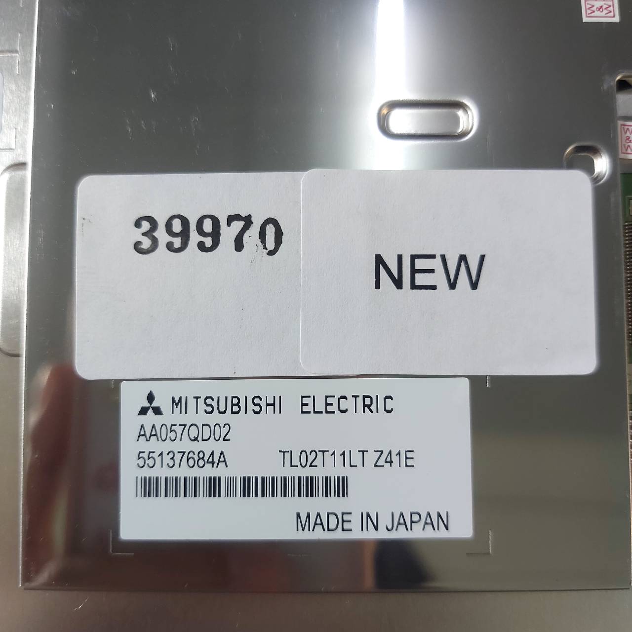 LCD PANEL " MITSUBISHI " MODEL : AA057QD02