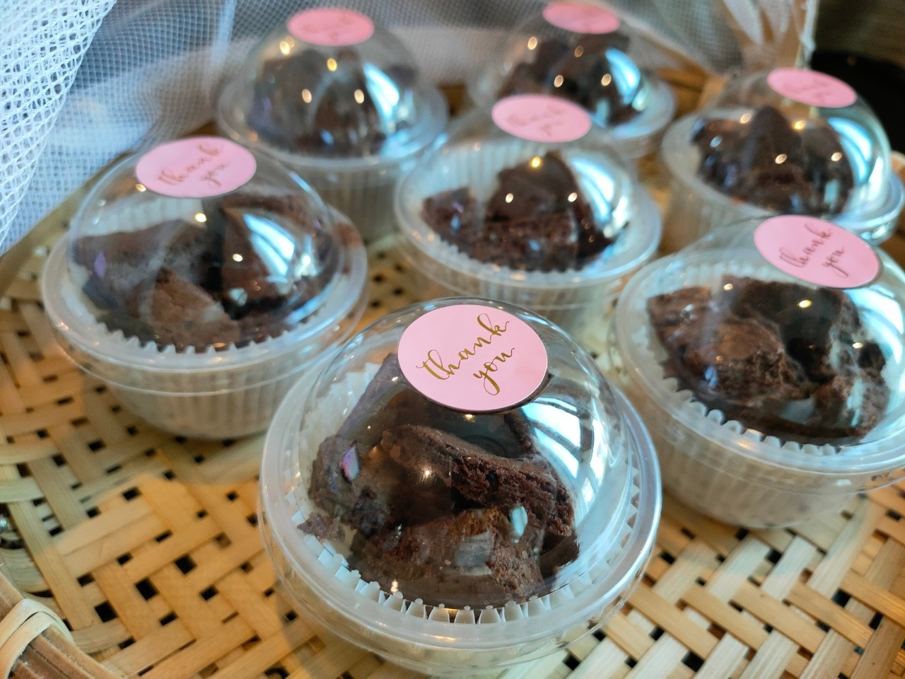 บราวนี่กรอบ รสชาติเข้มข้น กรุบกรอบ (กระปุกเล็ก)