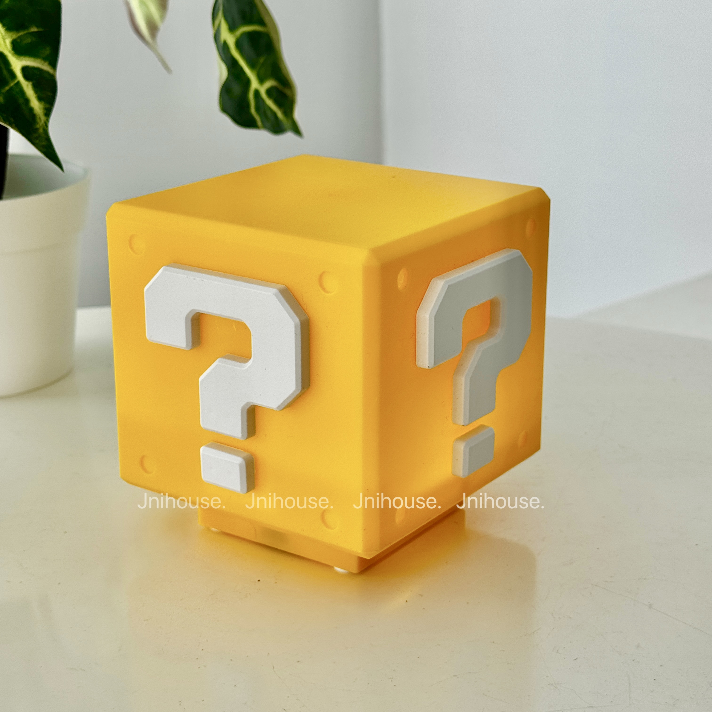 [พร้อมส่ง] Jnihouse : Mystery Block Lamp