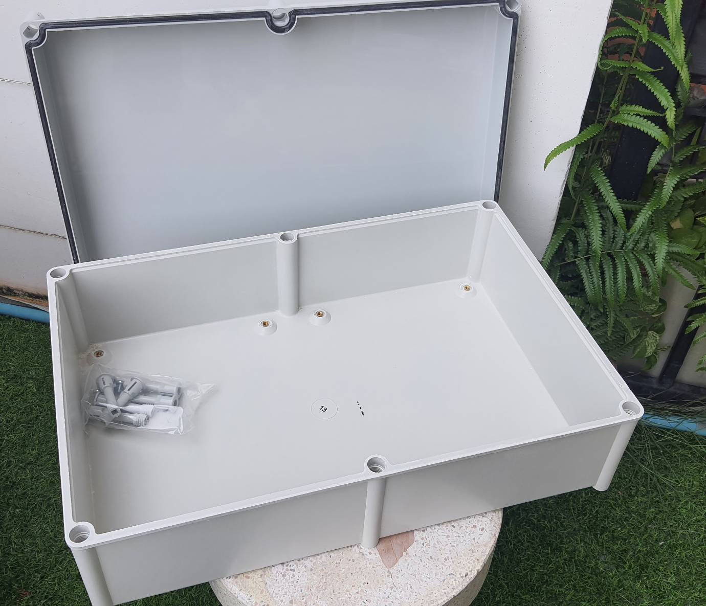 กล่องไฟเบอร์กลาส รุ่น CA-Series (Safybox (GRP))