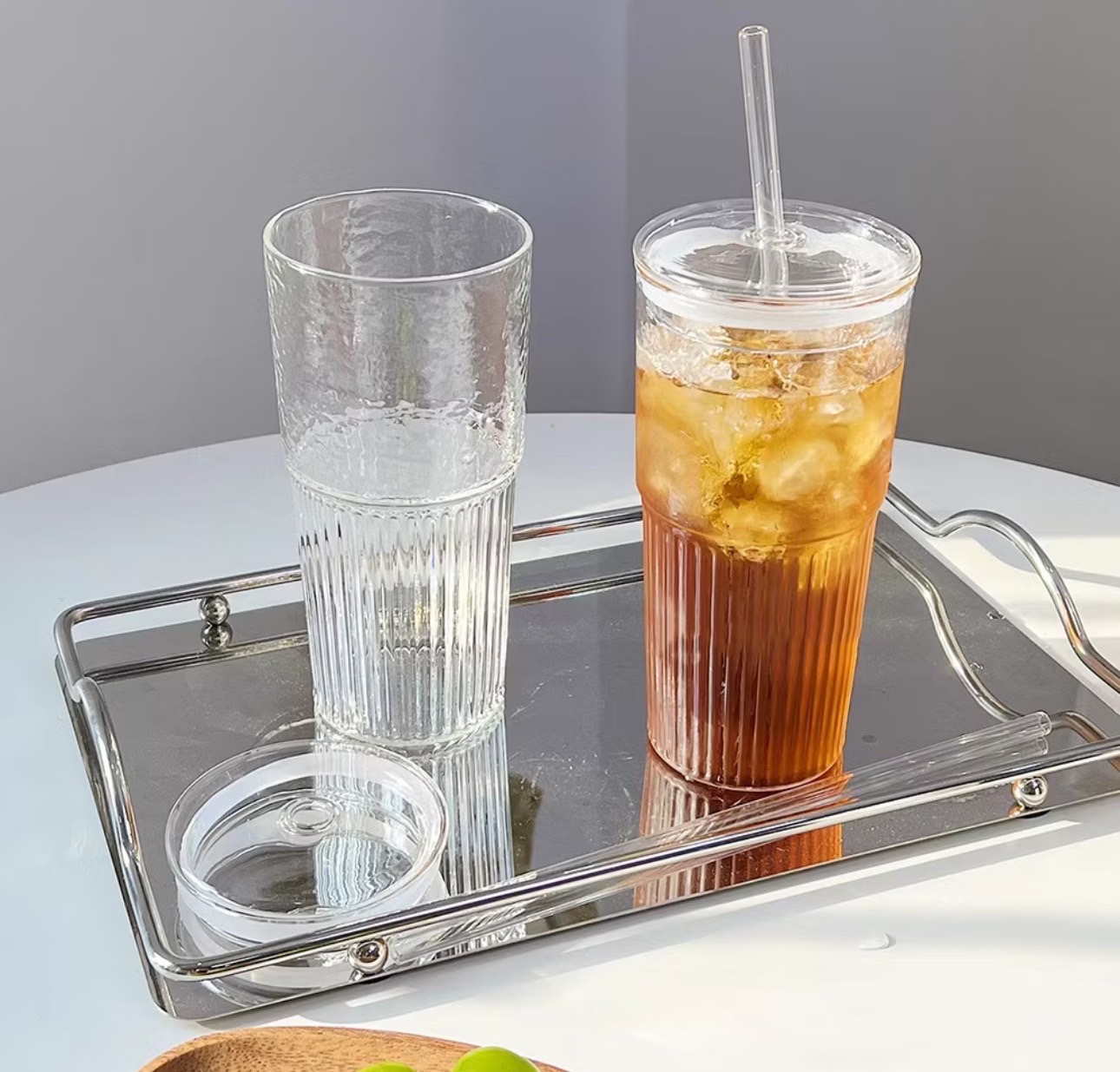 แก้วขนาด 600 ml ขนาดใหญ่จุใจ พร้อมแถมฝาปิดและหลอดอย่างดี