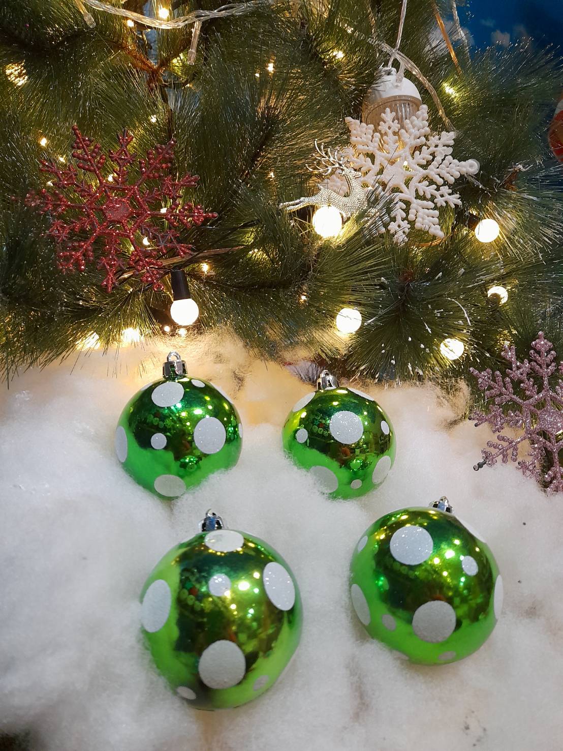 ประดับตกแต่งคริสต์มาสขนาด6cm.