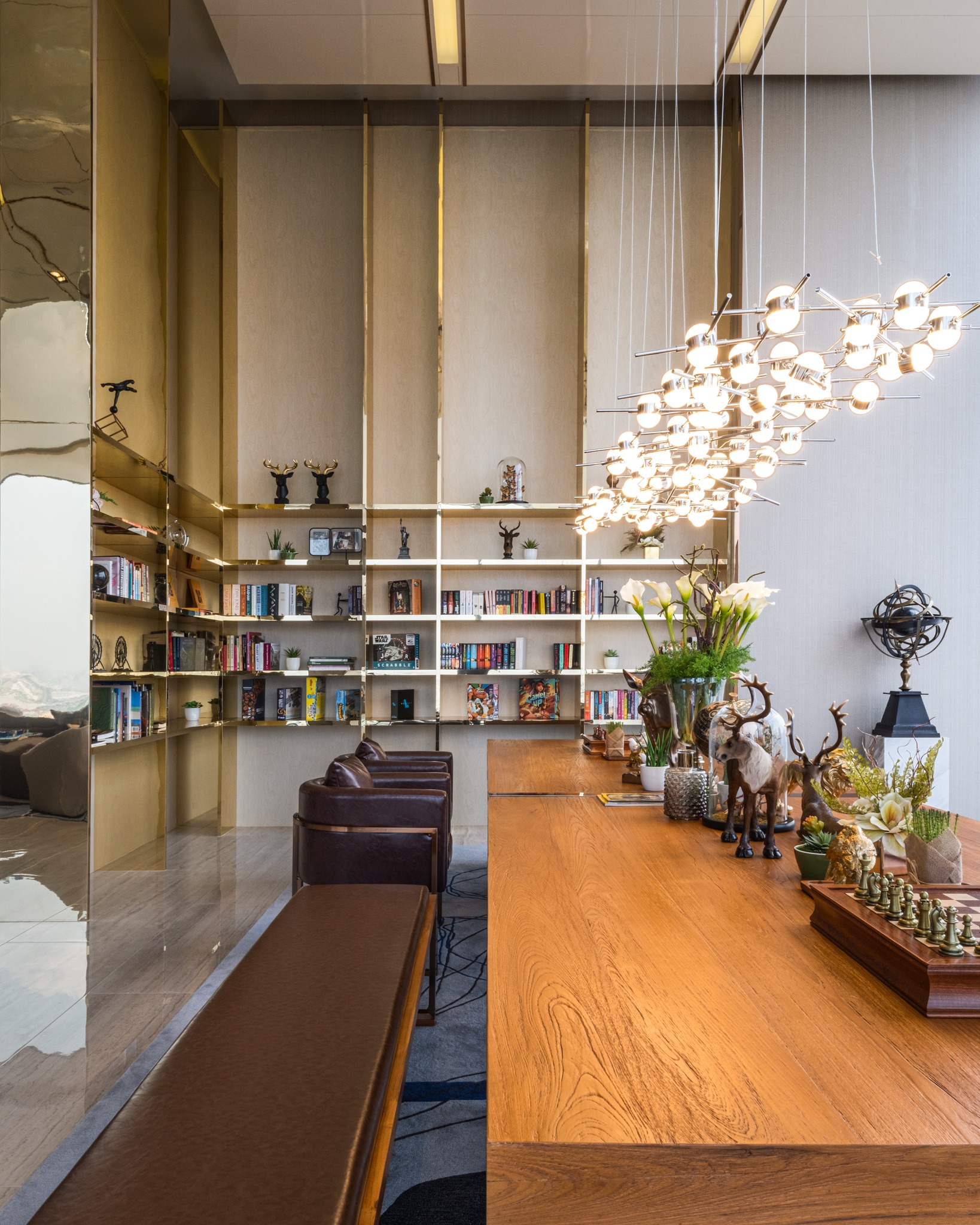 Cloud Thonglor–Phetchaburi Condominium Experience and prove for yourself the true value of location, luxury, and lifestyle — a high-end condominium offering over 4,000 sq.m. of full-facility common areas, the most comprehensive in this district.