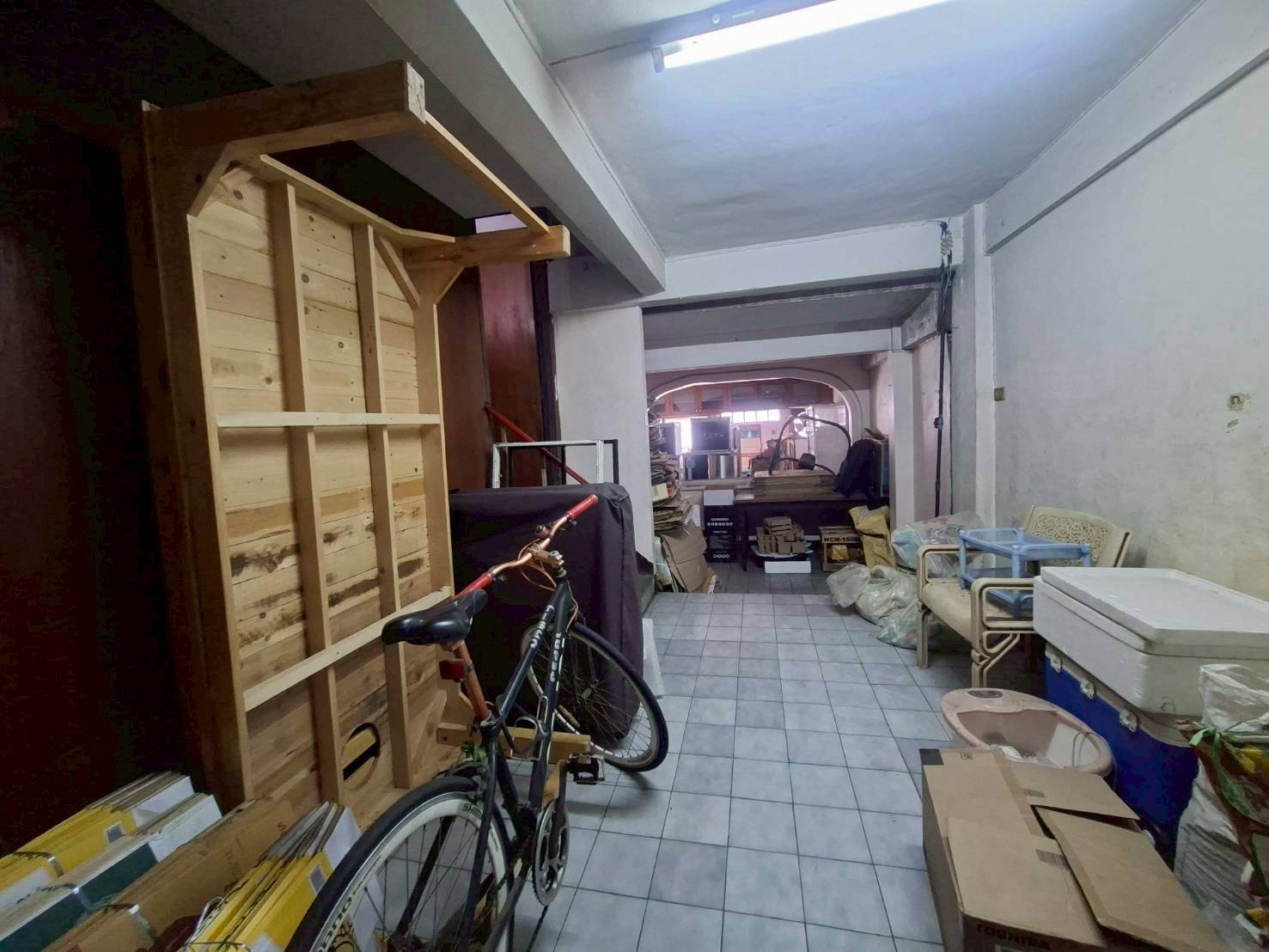 ให้เช่าอาคารพาณิชย์ 2 คูหา ติดถนนเฉลิมพระเกียรติ ใกล้ซีคอนสแควร์ ศรีนครินทร์ (N.1858)